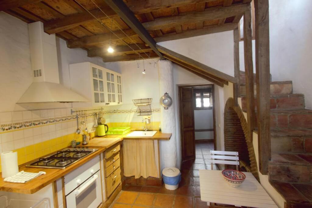 Casa En Fortaleza Medieval カステリャール・デ・ラ・フロンテラ エクステリア 写真